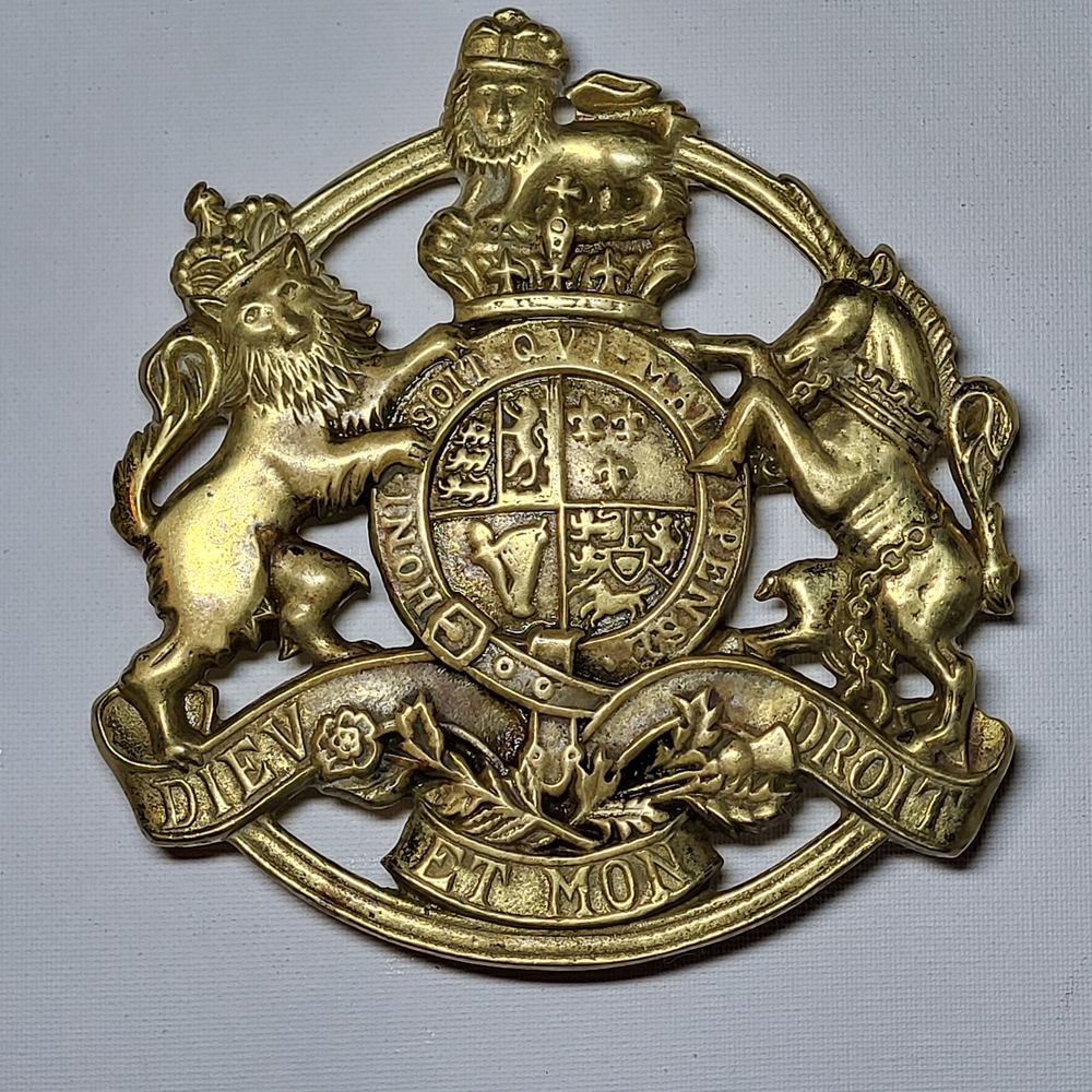 Virginia Metalcrafters Inc, Solid Brass, King Arms Trivet (1953) CW10-17